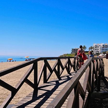 Lovely Sea Views Apartment On La Costa Del Sol El Faro Bagian luar foto