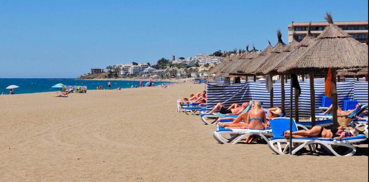 Lovely Sea Views Apartment On La Costa Del Sol El Faro Bagian luar foto