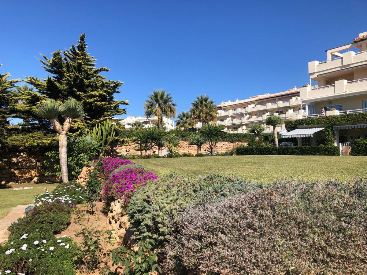 Lovely Sea Views Apartment On La Costa Del Sol El Faro Bagian luar foto