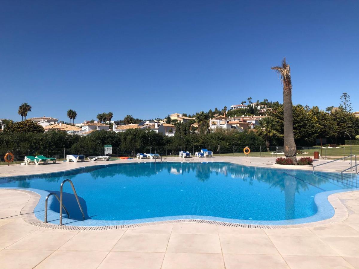 Lovely Sea Views Apartment On La Costa Del Sol El Faro Bagian luar foto
