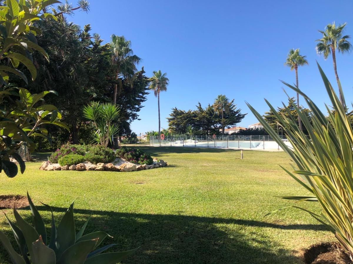 Lovely Sea Views Apartment On La Costa Del Sol El Faro Bagian luar foto